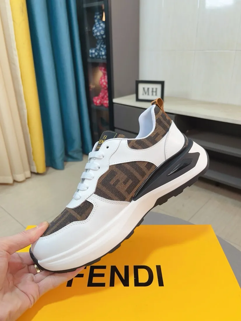 Men's Men's Shoes 💰458🌹🌹[fendi] Fendi's classic and comfortable men's, this complex sneaker is made of soft calfskin➕genuine leather lining➕original ultra-light rubber material with rough outsole. This unique light style is suitable for the casual and refined sensibility of this season. It is comfortable and natural on the feet. It is an everyday style for casual travel in autumn and winter! 38/44
